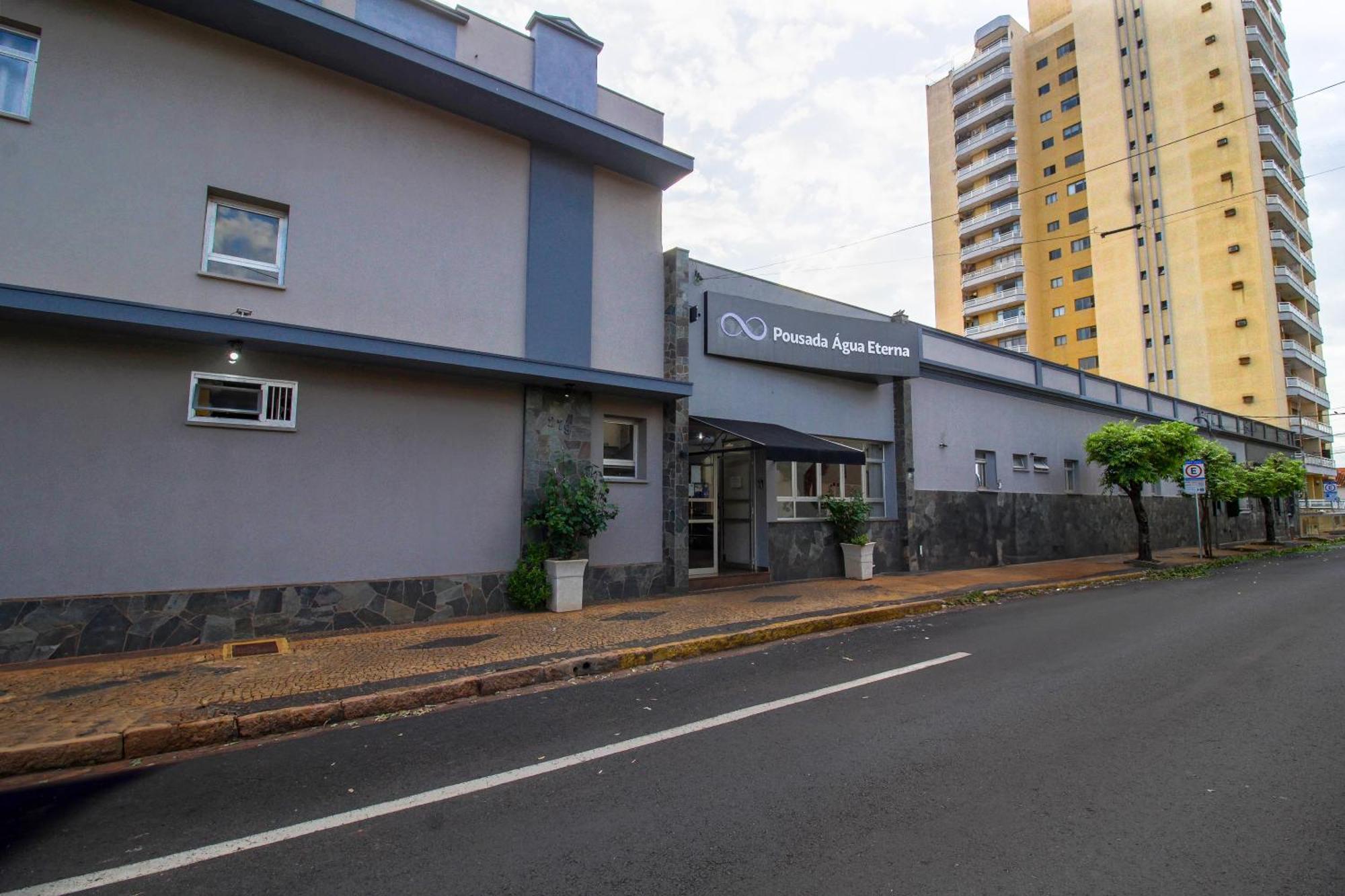 Pousada Agua Eterna - Proximo Ao Museu De Cera, Hot Beach E Thermas Dos Laranjais Olímpia Extérieur photo